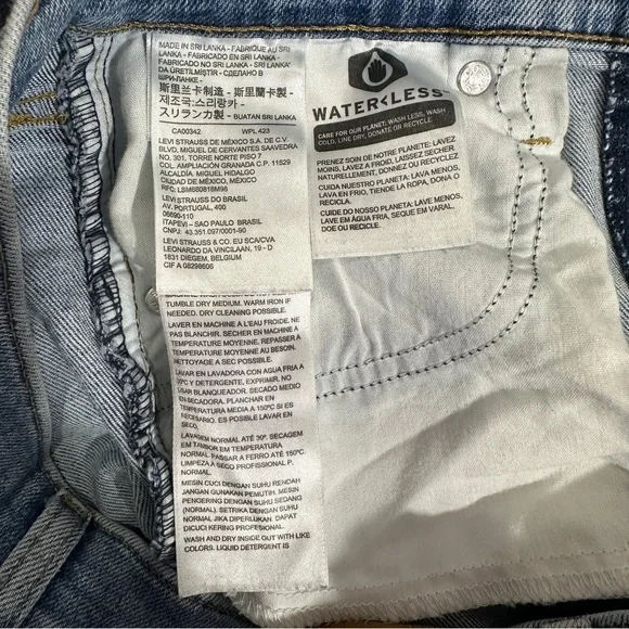 Levi’s (26Wx29L) High Waisted Crop Flare  Blue Women's Jeans - Picture 8 of 16